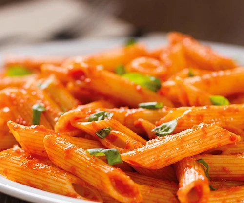 1 penne arrabbiata cu frunze de busuioc jpg jpeg