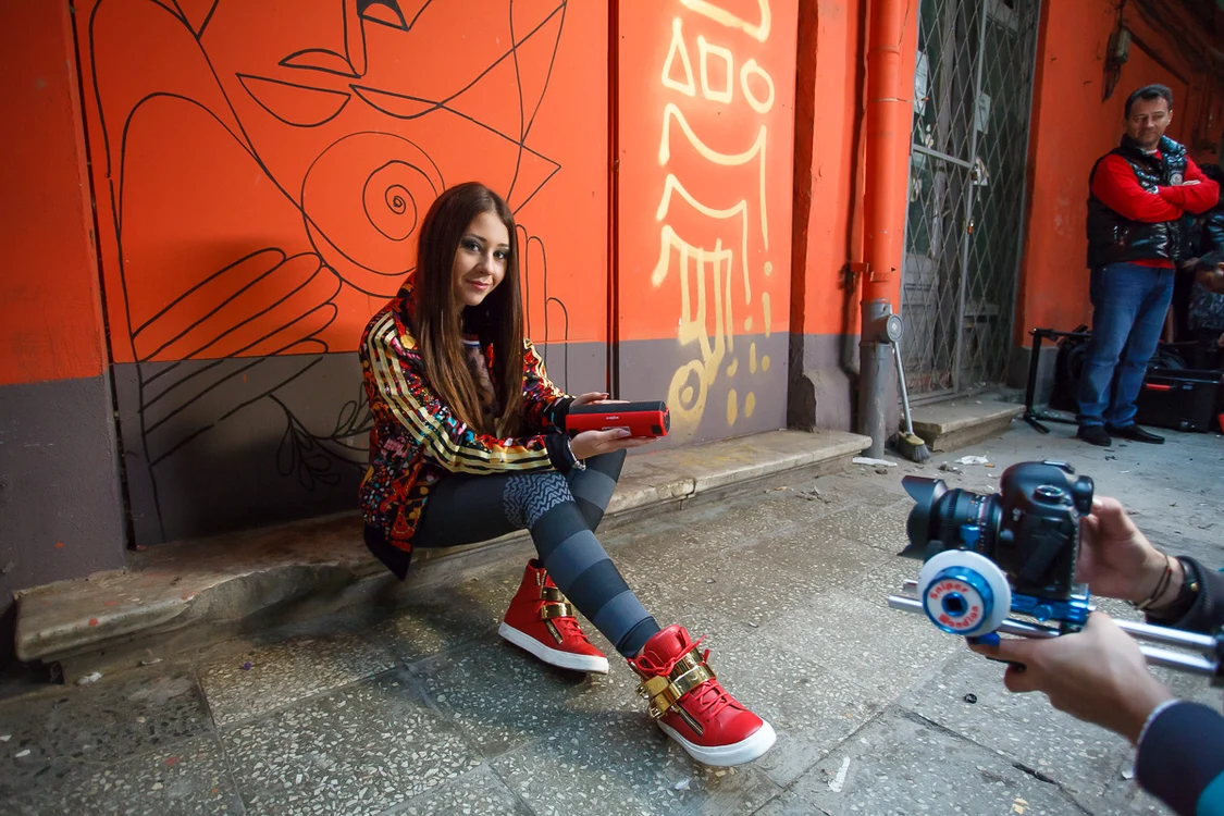 
    Cântăreața scoate hit după hitFoto: Silviu Săndulescu  
