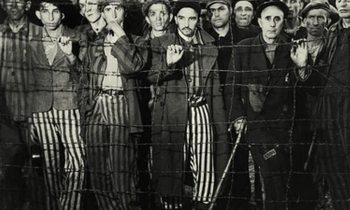 Români în Gulagul sovietic din Siberia png