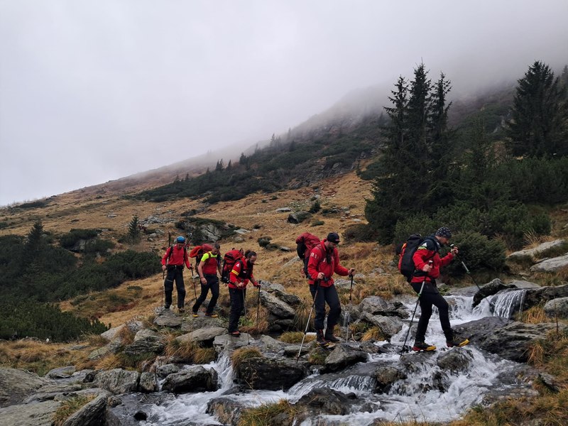 Recomandări de la Salvamont pentru turiștii care-și petrec Paștele pe munte. Măsuri speciale luate de echipele de salvatori