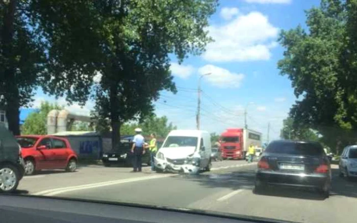 Ambii şoferi au fost transportaţi la Spitalul de Urgenţă „Sf. Apostol Andrei” din Galaţi. Foto: GSDG