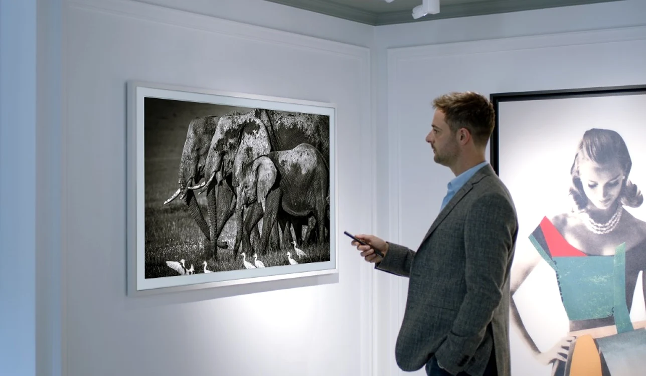 Televizor Samsung The Frame cu imagini YellowKorner