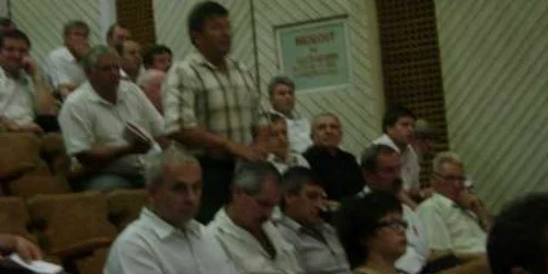 Satu Mare: Primarii din judeţ au discutat cu prefectul Radu Giurcă problema închiderii depozitelor de deşeuri