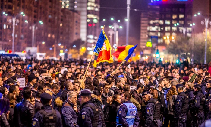 03 noiembrie 2015 manifestatia de la Piata Victoriei 32 jpeg