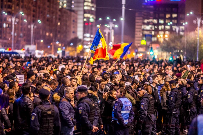 03 noiembrie 2015 manifestatia de la Piata Victoriei 32 jpeg