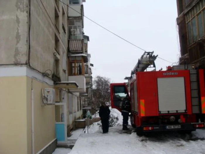 Pentru a evita problemele, pompierii interzice supraîncălzirea sobelor. Foto: Arhivă