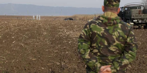 Avionul de tip MIG 21 LanceR a căzut în apropierea caselor