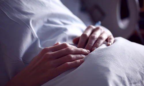 femeie spital pixabay jpg