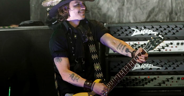 Actorul Johnny Depp a cântat alături de rockerii de la Aerosmith şi în anul 2012 FOTO Wire Photos/ Reuters