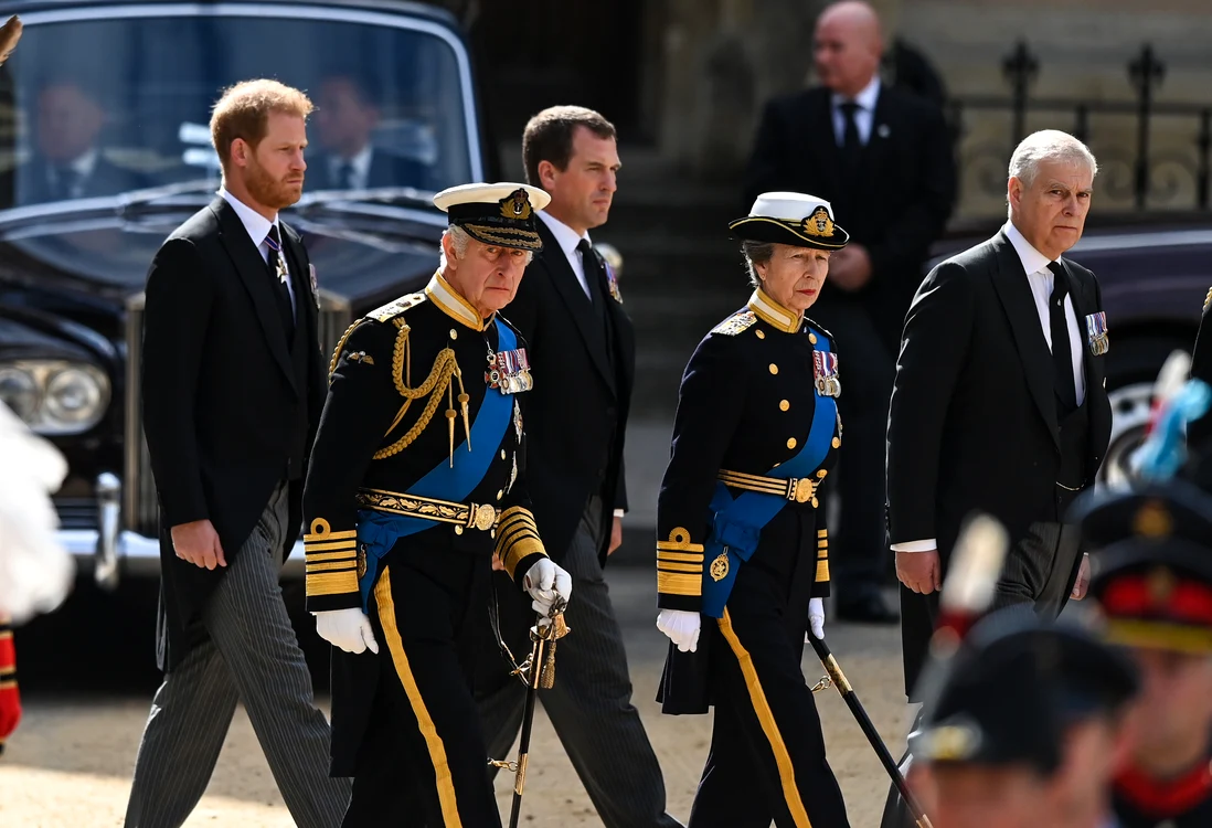 Peter Phillips, Prințul Harry, Prințesa Anne, Regele Charles, Getty (1) jpg