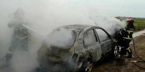 incendiu masina