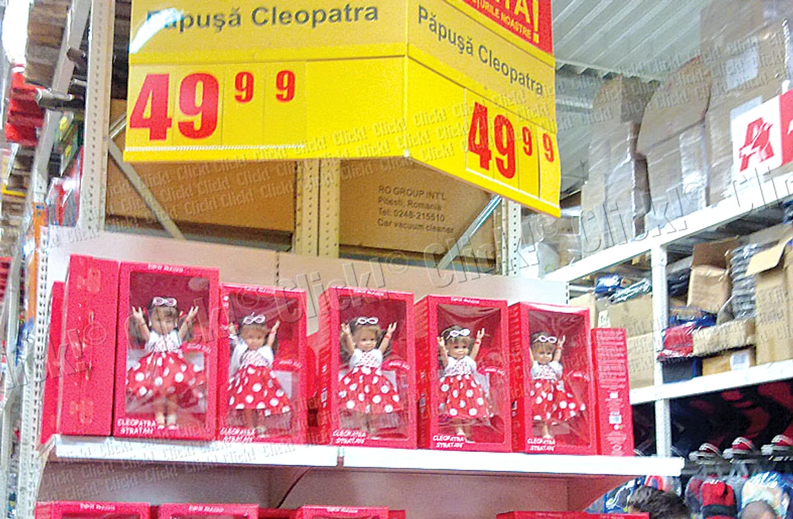 Magazinul Auchan a  scos la vânzare păpuşa  Cleo la preţ redus