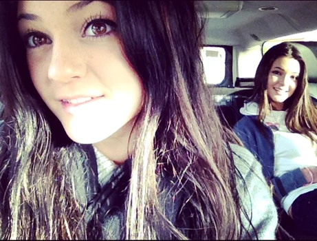 kylie jenner selfie 2 png