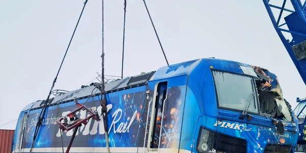 tren deraiat Mihăești – Radomirești Olt foto CFR 