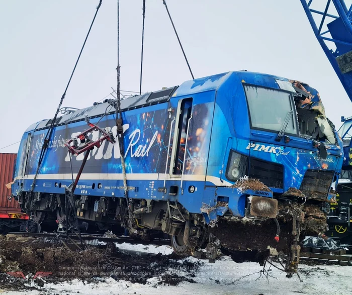 Accidentul s-a produs între două trenuri de marfă FOTO: CFR