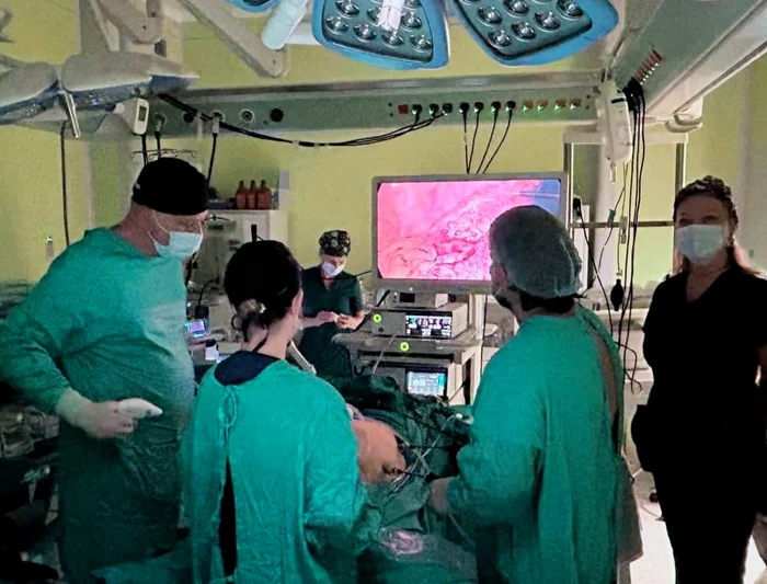 Intervenție chirurgicală intraabdominală complexă Foto: Spitalul Orășenesc Mioveni/Facebook