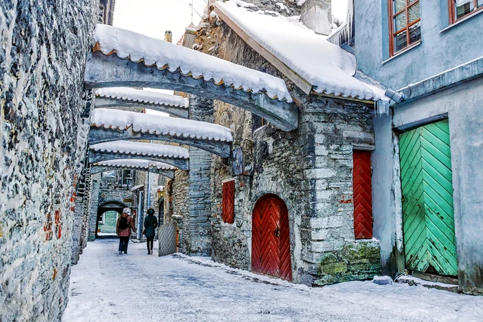 Străzile mici, de basm din Tallin. FOTO: Shutterstock