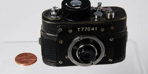 camera spion ruseasca foto petapixel;