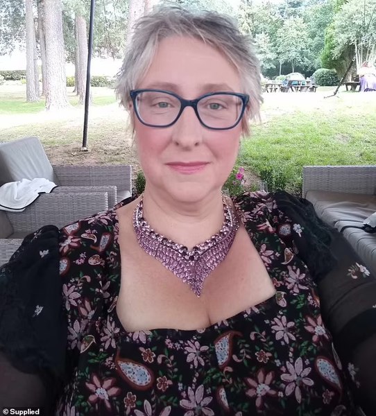 Femeia care se spală o dată pe săptămână. Ce a determinat-o să facă acest lucru: „A devenit extrem de uscată“