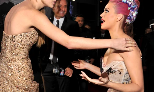 2011 American Music Awards   Red Carpet jpeg