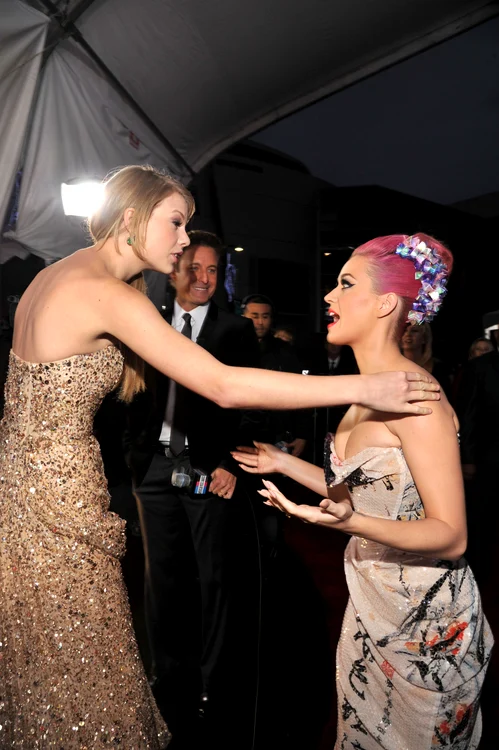 2011 American Music Awards   Red Carpet jpeg