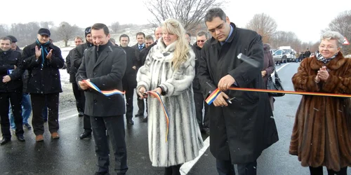 Una dintre cele mai mari investiţii cu fonduri europene din judeţ a fost finalizată zilele trecute: drumul Ciucea Vârşolţ