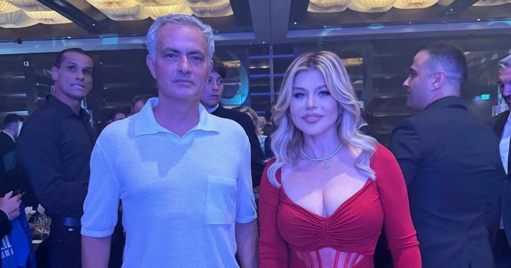 Colorata, mâine-i gata! Jose Mourinho, asaltat de amatorii de fotografii la dineul oficial GALERIE FOTO