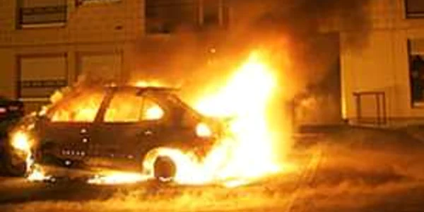Incendiatori, după gratii 