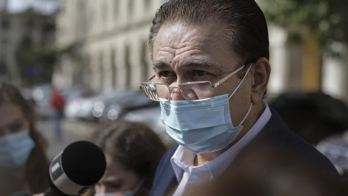 
    Prefectul Capitalei, Gheorghe Cojanu a explicat că rata de incidență a cazurilor de Covid trebuie să ajungă la 3, 4 timp de trei zile consecutiv  