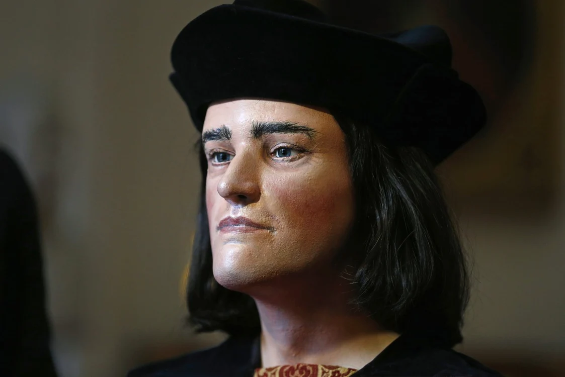 Pentru a reconstrui chipul controversatului
monarh, specialiştii au scanat craniul şi au adăugat straturi de
muşchi şi de piele cu ajutorul unui program computerizat FOTO Reuters