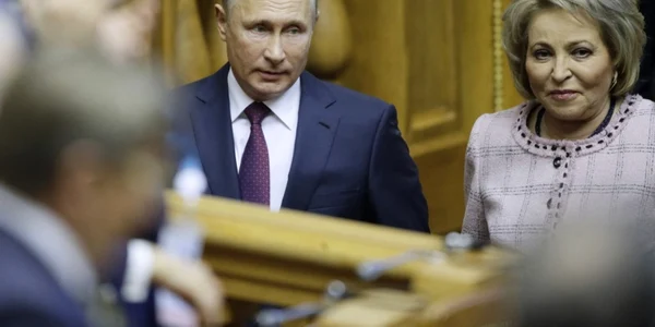 Valentina Matvienko si Vladimir Putin FOTO AFP