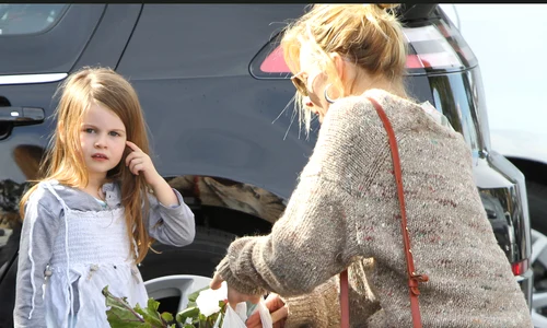 Sienna Miller At The Farmer's Market With Her Daughter jpeg