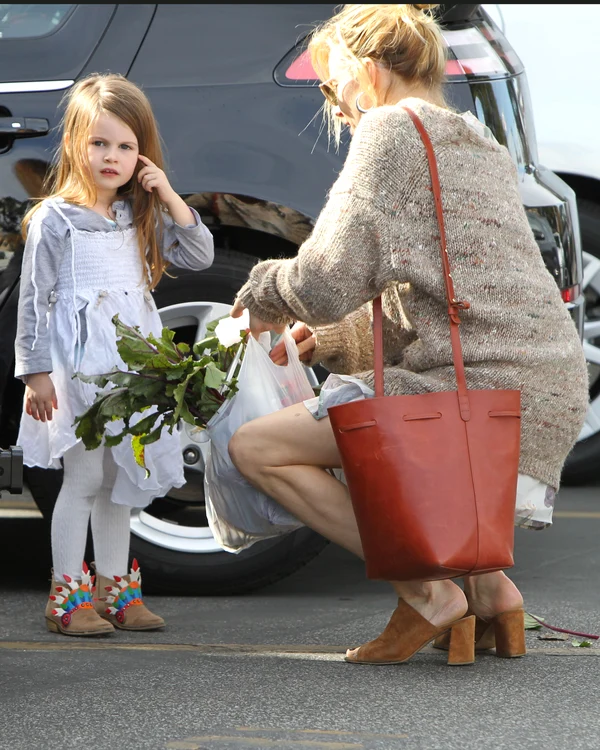 Sienna Miller At The Farmer's Market With Her Daughter jpeg