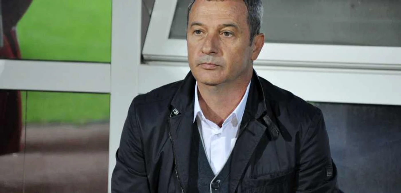 Mircea Rednic a debutat cu o victorie pe banca tehnică a echipei Standard Liege. FOTO Mediafax