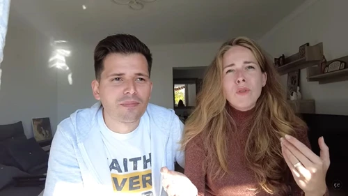 Claire și soțul ei, George. FOTO Captură video