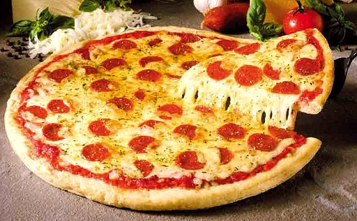 Pizza in stil sicilian jpeg