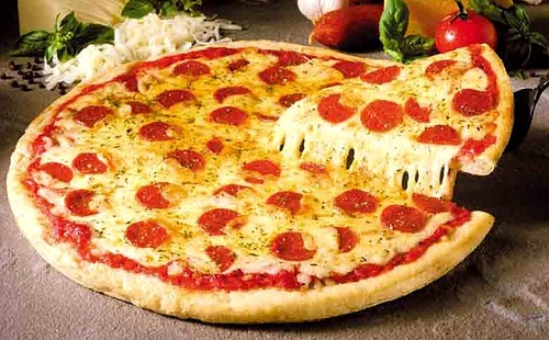 Pizza in stil sicilian jpeg