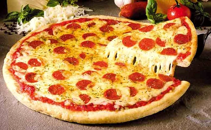 Pizza in stil sicilian jpeg