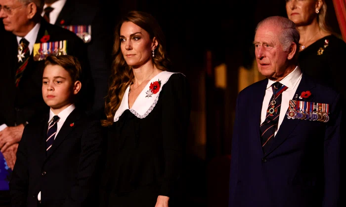 Prințul George, Prințesa Kate, Regele Charles și Camilla GettyImages 2245164499 jpg