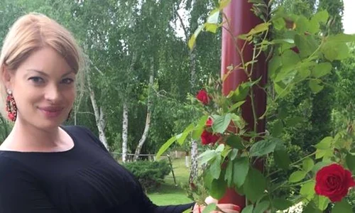 Valentina Pelinel2 jpeg