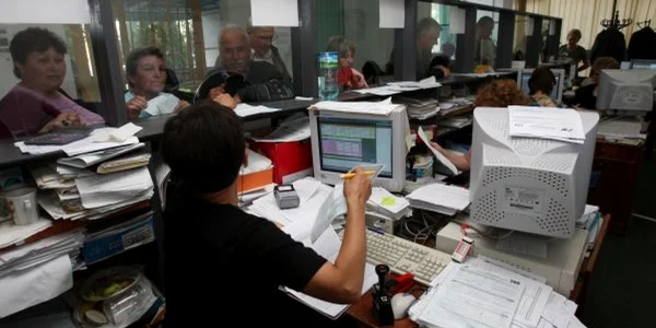 Firmele cu cifră de afaceri sub 2,25 milioane de lei vor fi obligate de anul viitor să treacă la sistemul TVA la încasare.