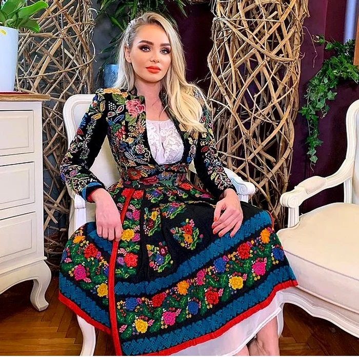 
    Maria Panait avea 9 ani când a apărut în telenovela ”Inimă de țigan”foto: Acasă Tv  