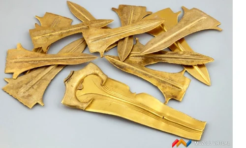 Unicat în Europa: spada de aur cu o vechime de 3 700 de ani, din Tezaurul de la Perșinari | FOTO jpeg