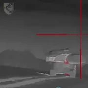 Momentul în care forțele ucrainene au doborât o rachetă Iskander lansată de Rusia deasupra regiunii Sumî VIDEO X mp4 thumbnail png