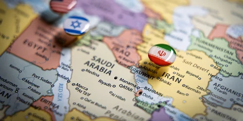 harta orientul mijlociu cu steagurile sua, iranului, israelului foto shutterstock jpg