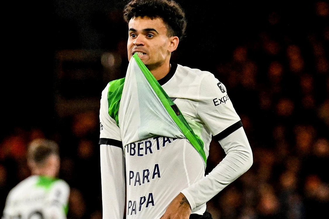 Luis Díaz i-a dedicat tatălui său răpit în Columbia ultimul gol pentru Liverpool FC (FOTO: Facebook)