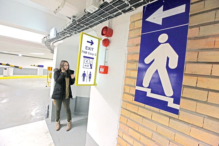 Parcarea e conectată cu Teatrul de Operetă „Ion Dacian”