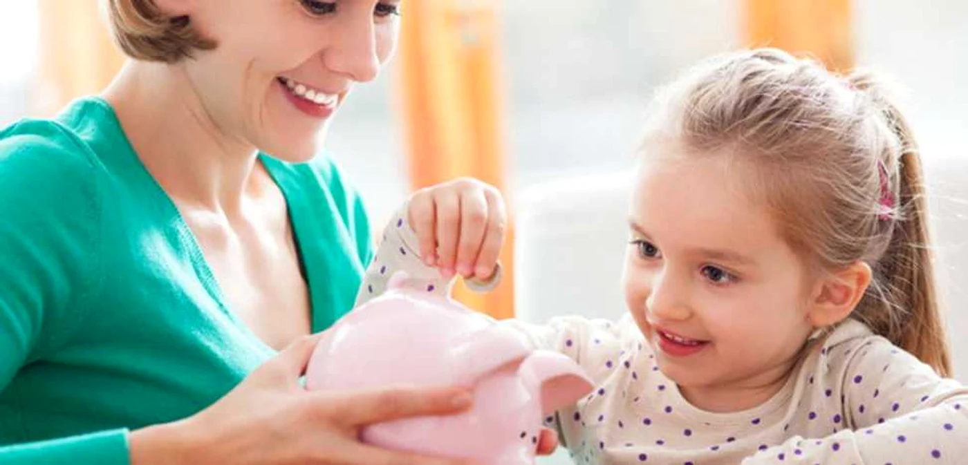 Cele mai importante lecţii financiare pe care părinţii trebuie să le ofere copiilor FOTO cabarus.com