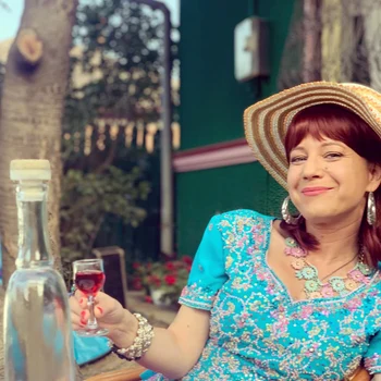 Mirela Oprișor joacă rolul Aspirinei în serialul „Las Fierbinți”. FOTO: arhiva personală