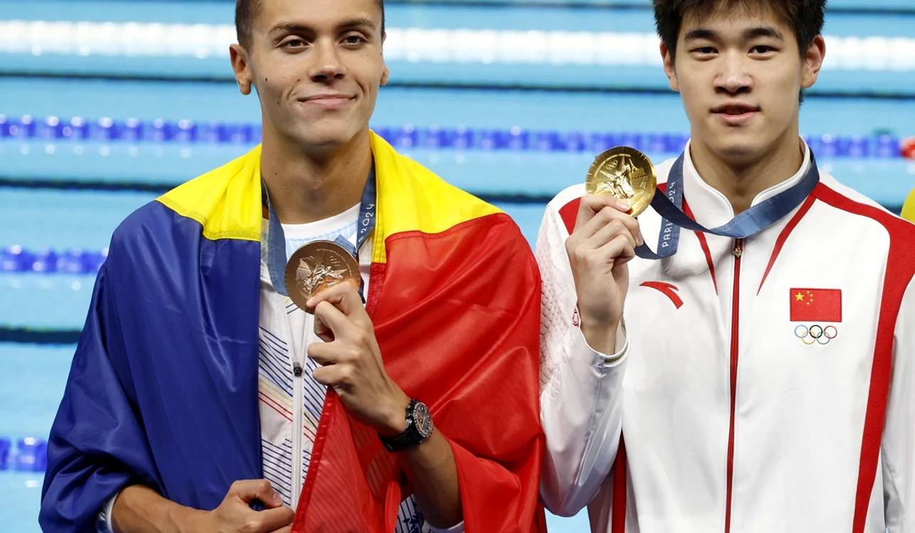 David Popovici și Pan Zhanle, doi dintre cei mai buni înotători din lume (FOTO: EPA)